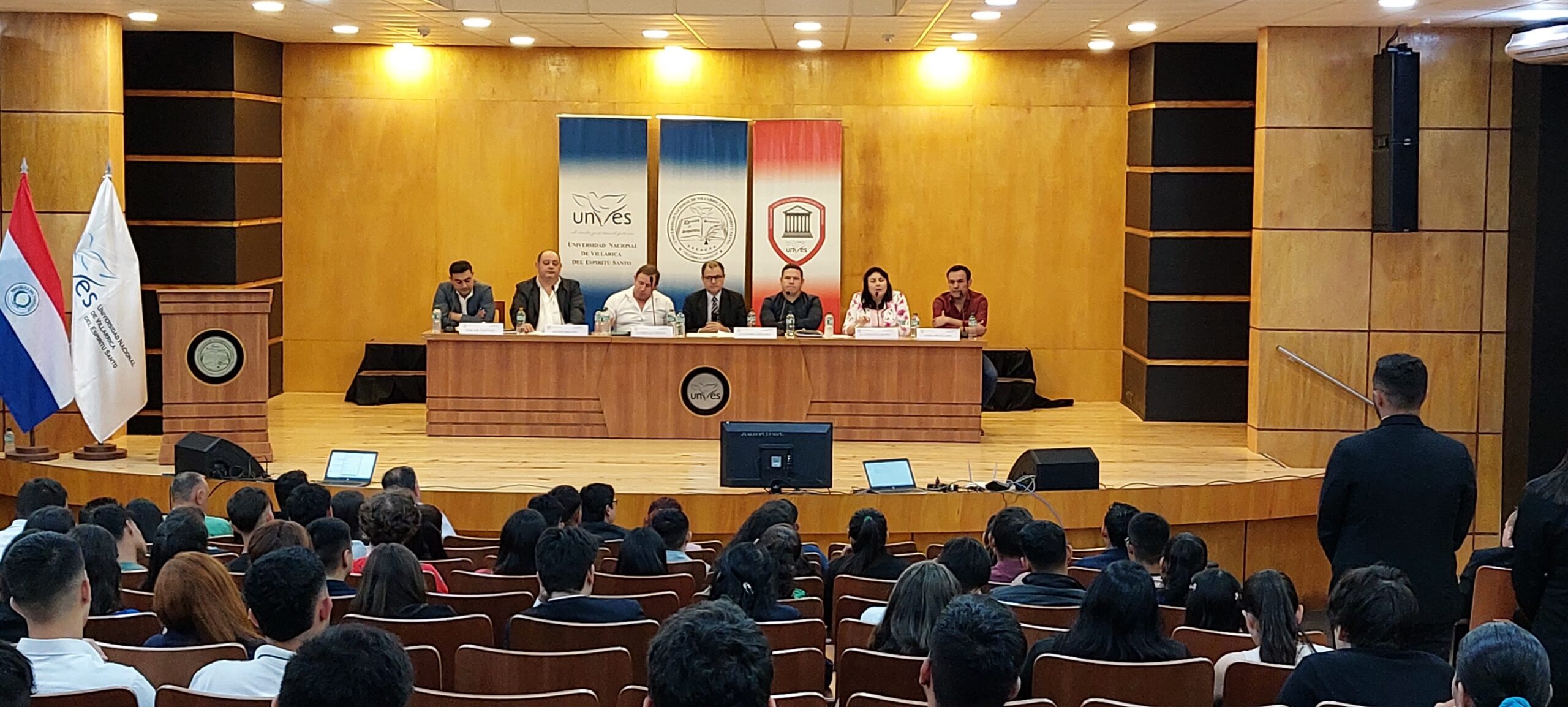 Debate entre Candidatos a Diputados por el Departamento del Guairá