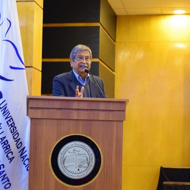 Conferencia del Expositor del Evento, el Dr. Ramón B. Fogel