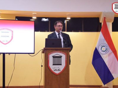 Conferencia del Prof. Mgt. Cesar Martínez Ojeda sobre Charla de Educación Vial